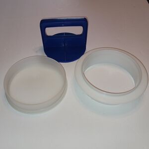 Tupperware Large 1/3 lb. Hamburger Press